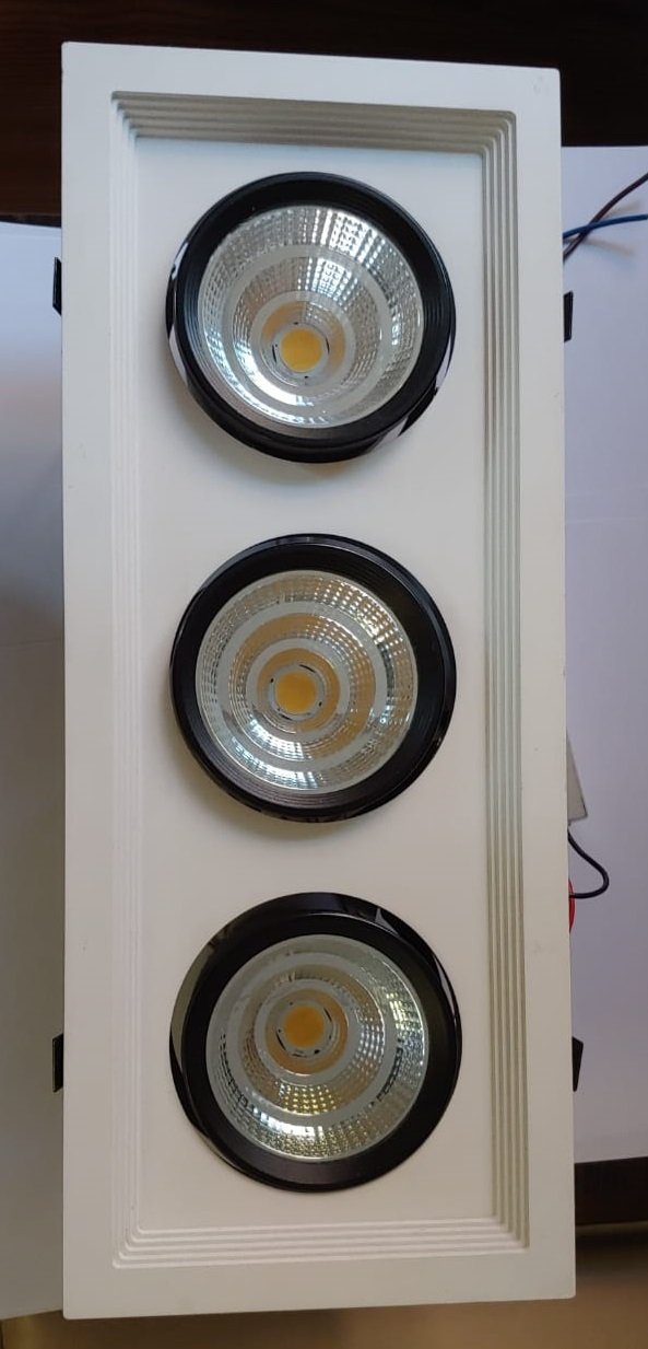 60 Watt 4000K 3'lü Oynar Başlı Downlight